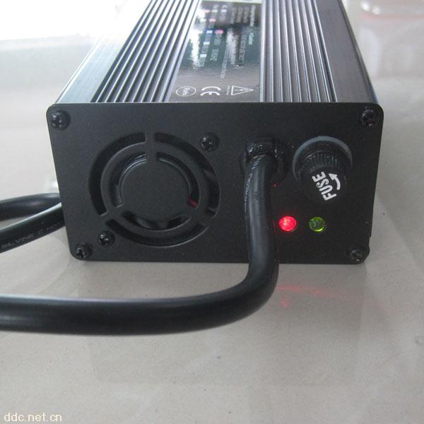 電動自行車充電器12V6A,