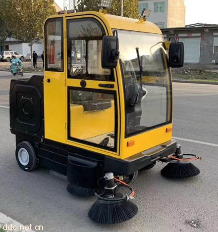 街道道路電動掃地車
